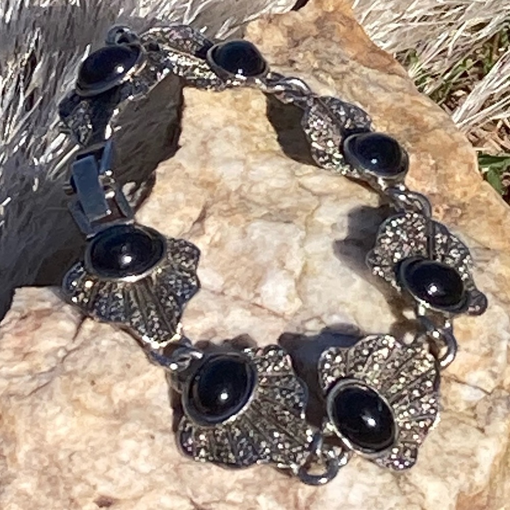 Vintage Marcasite Fan Link Bracelet!